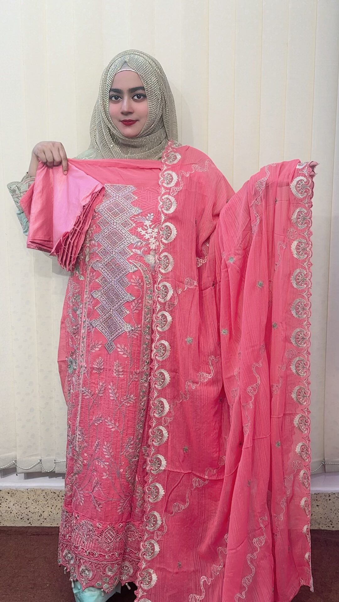 LUXARY UNSTICHED PARTY DRESS - Image 2