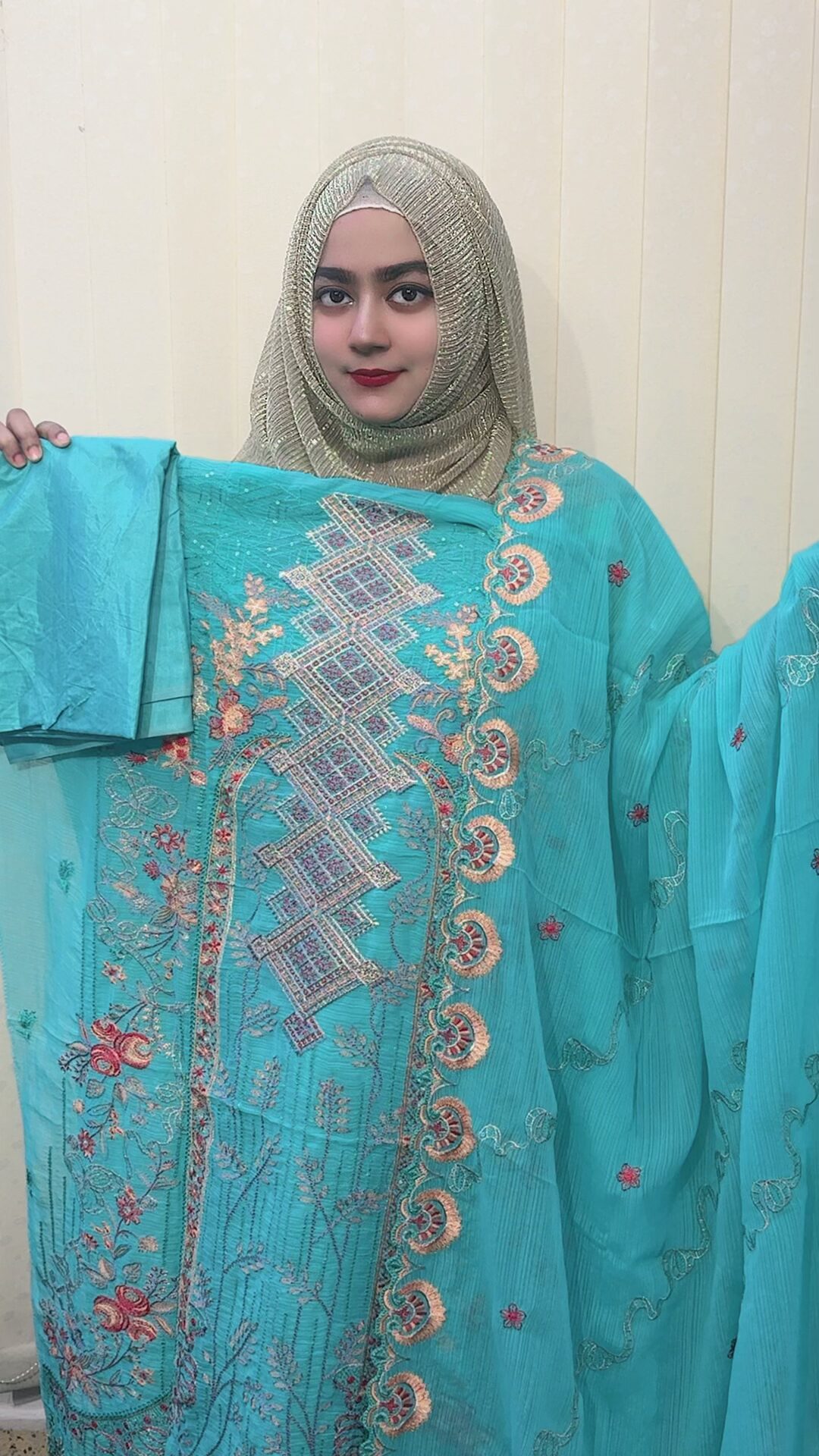 LUXARY UNSTICHED PARTY DRESS - Image 4