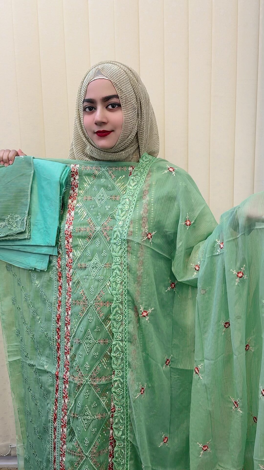 LUXARY UNSTICHED PARTY DRESS - Image 4
